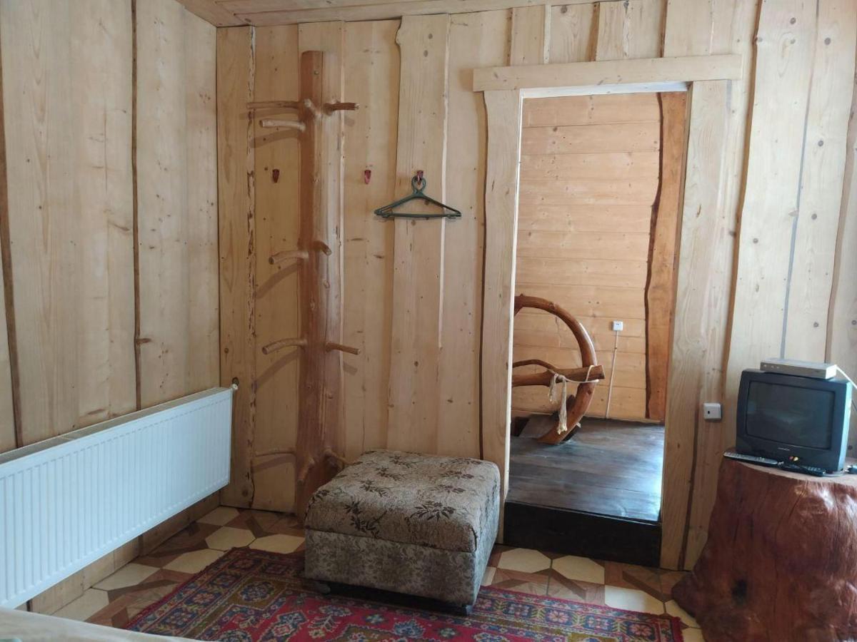 Hotel Krutogora Tatariv Esterno foto