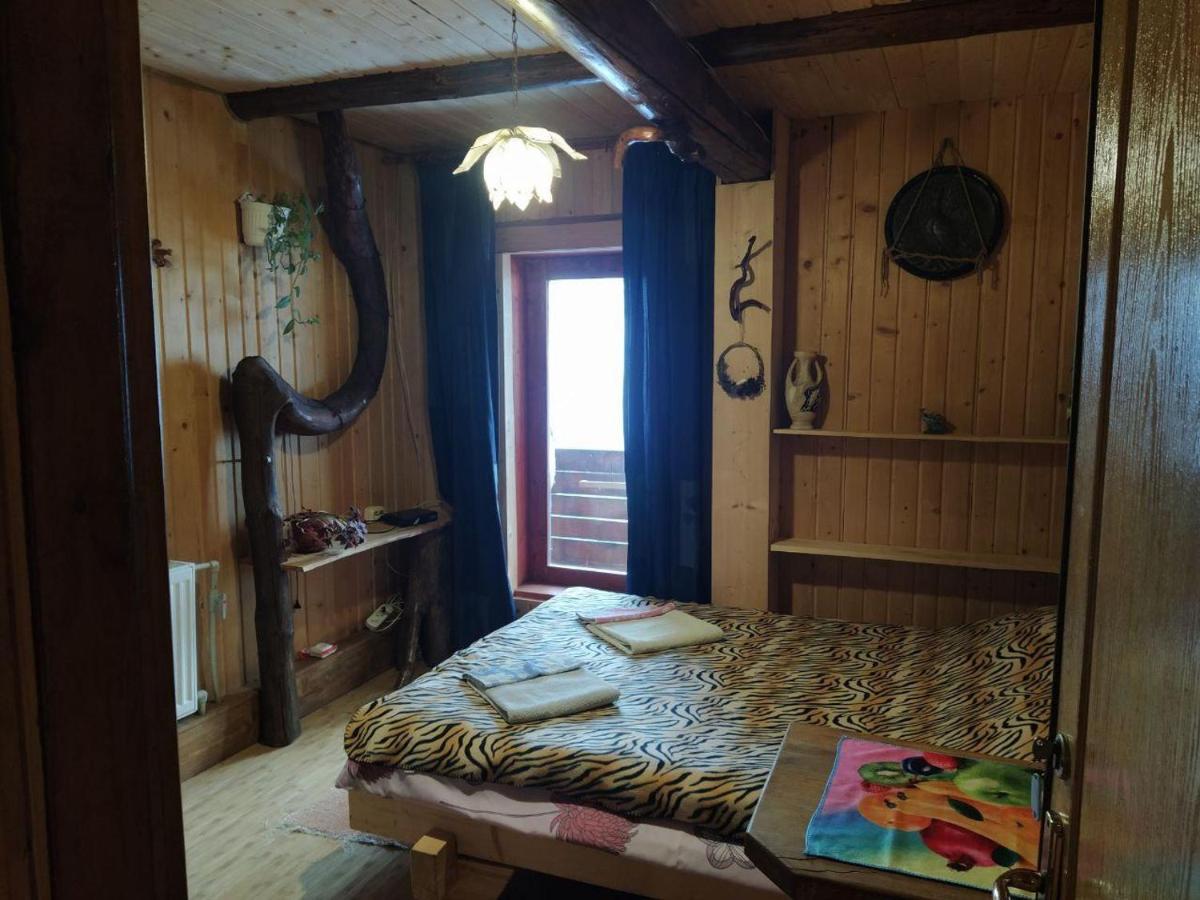 Hotel Krutogora Tatariv Esterno foto