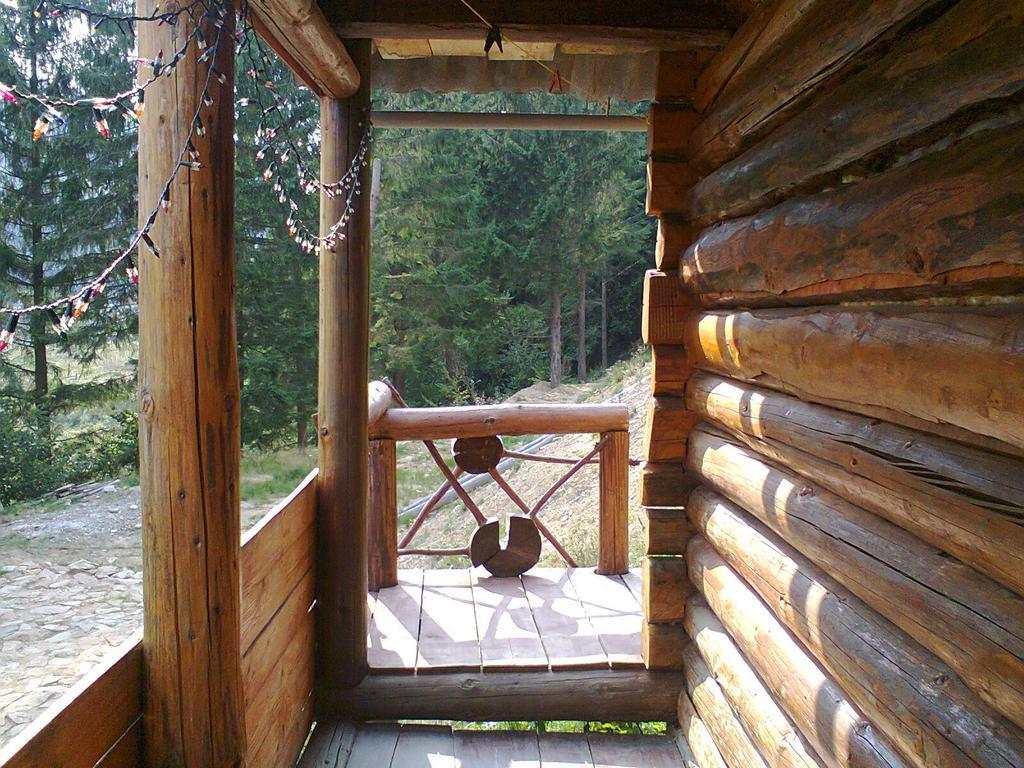 Hotel Krutogora Tatariv Esterno foto